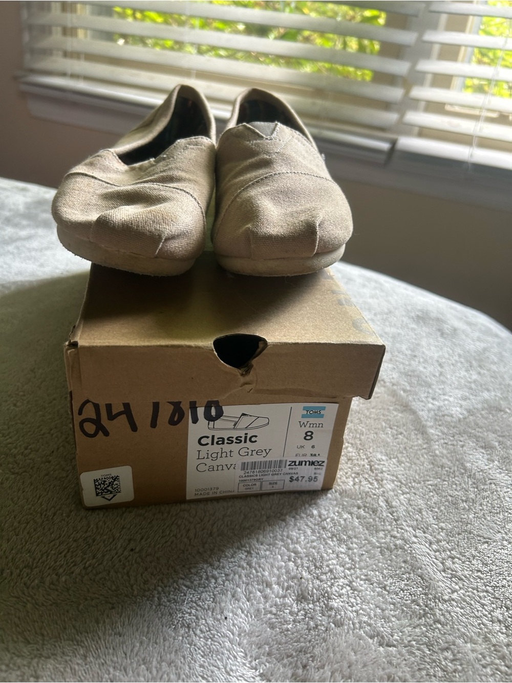 Toms Classic Slip-On Canvas Loafers - Light Grey